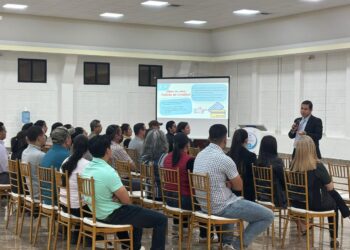 ¡Noviembre financiero! La CNBS capacita con éxito a personal de la Secretaría de Relaciones Exteriores y Cooperación Internacional