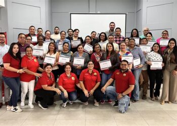 Un esfuerzo sostenido: CNBS y SITRAIHSS avanzan en educación financiera