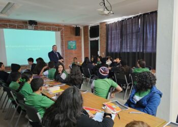 La CNBS impulsa la educación financiera desde la niñez: aprendiendo a ahorrar, soñar y emprender