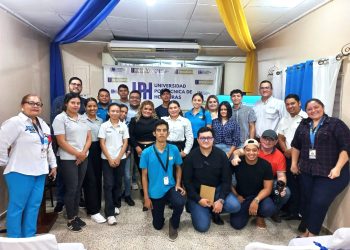 La CNBS fortalece la educación financiera de estudiantes universitarios en Choluteca junto a la Cooperativa San Marqueña
